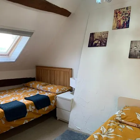 Le Bas Chesnay D'hotes En Poiraie Bed & Breakfast