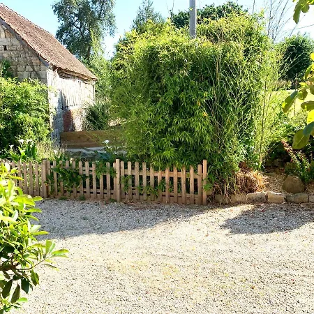 Le Bas Chesnay D'hotes En Poiraie Bed & Breakfast Domfront (Orne)