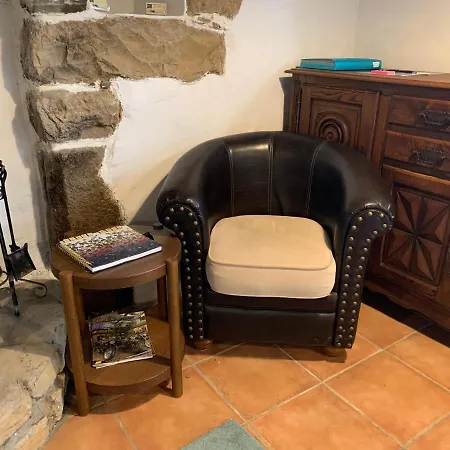 Le Bas Chesnay D'hotes En Poiraie Bed & Breakfast 3*